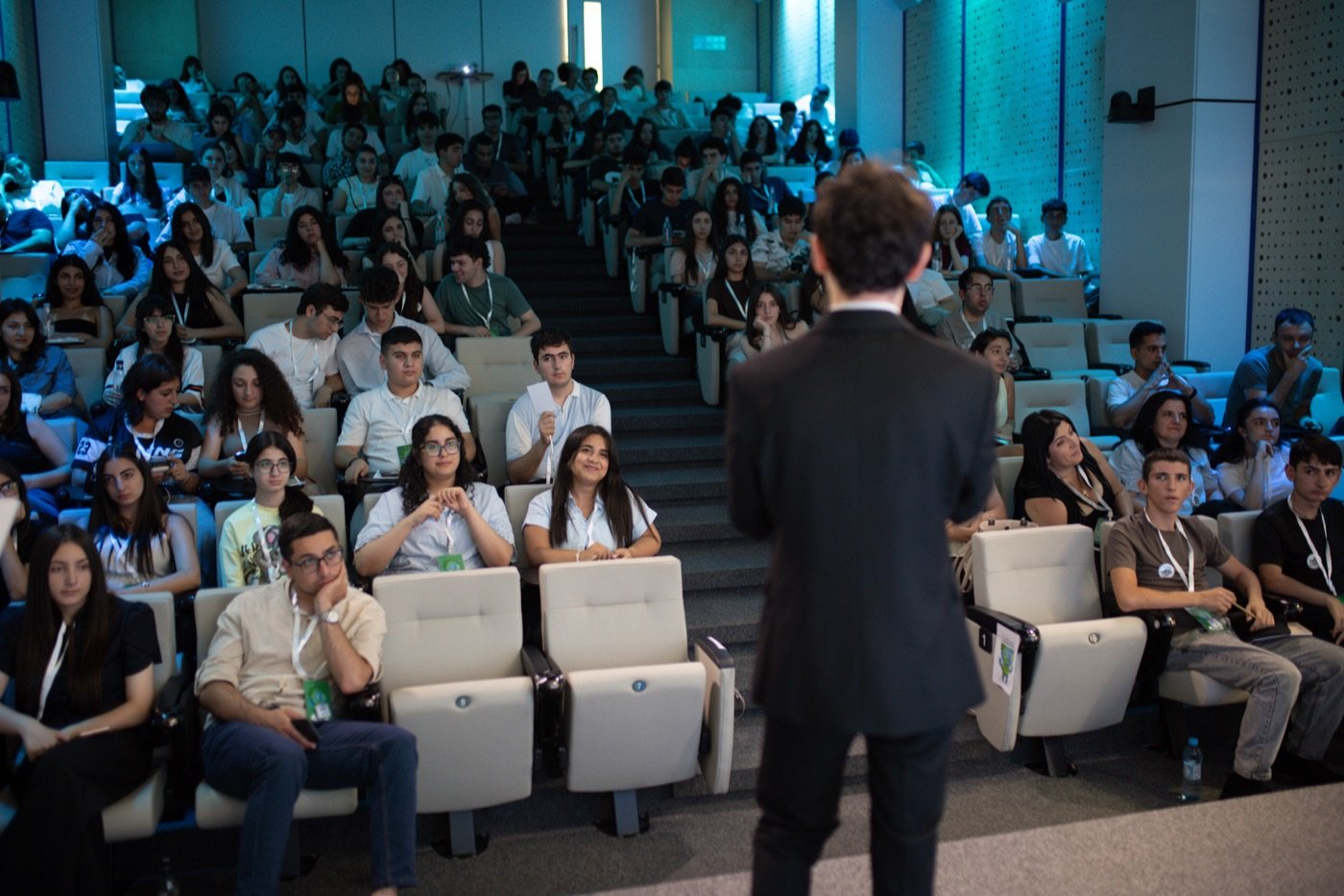 LCOY Armenia youth climate conference — photograph 1 of 12