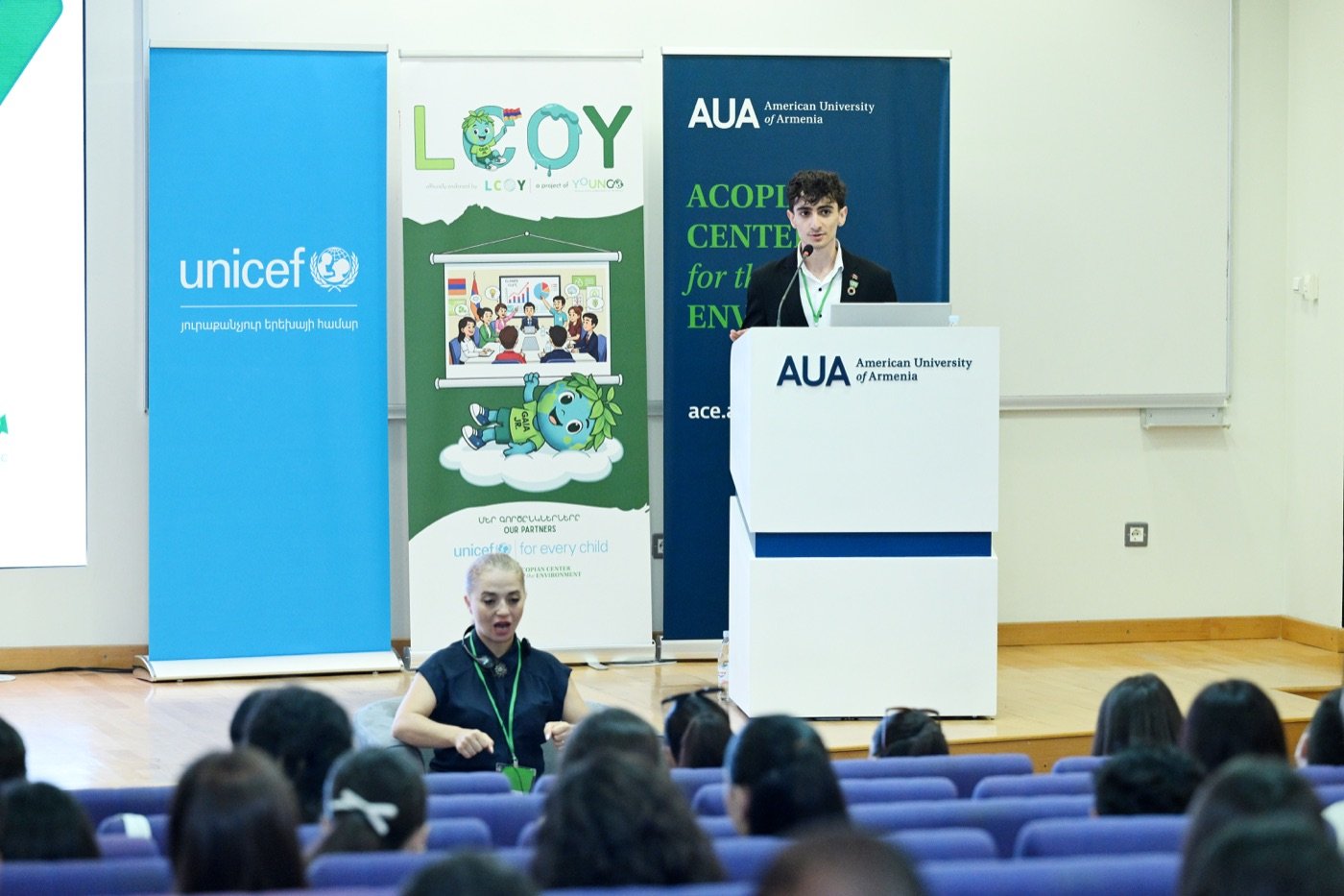 Keynote speaking and panel moderation — photograph 2 of 12